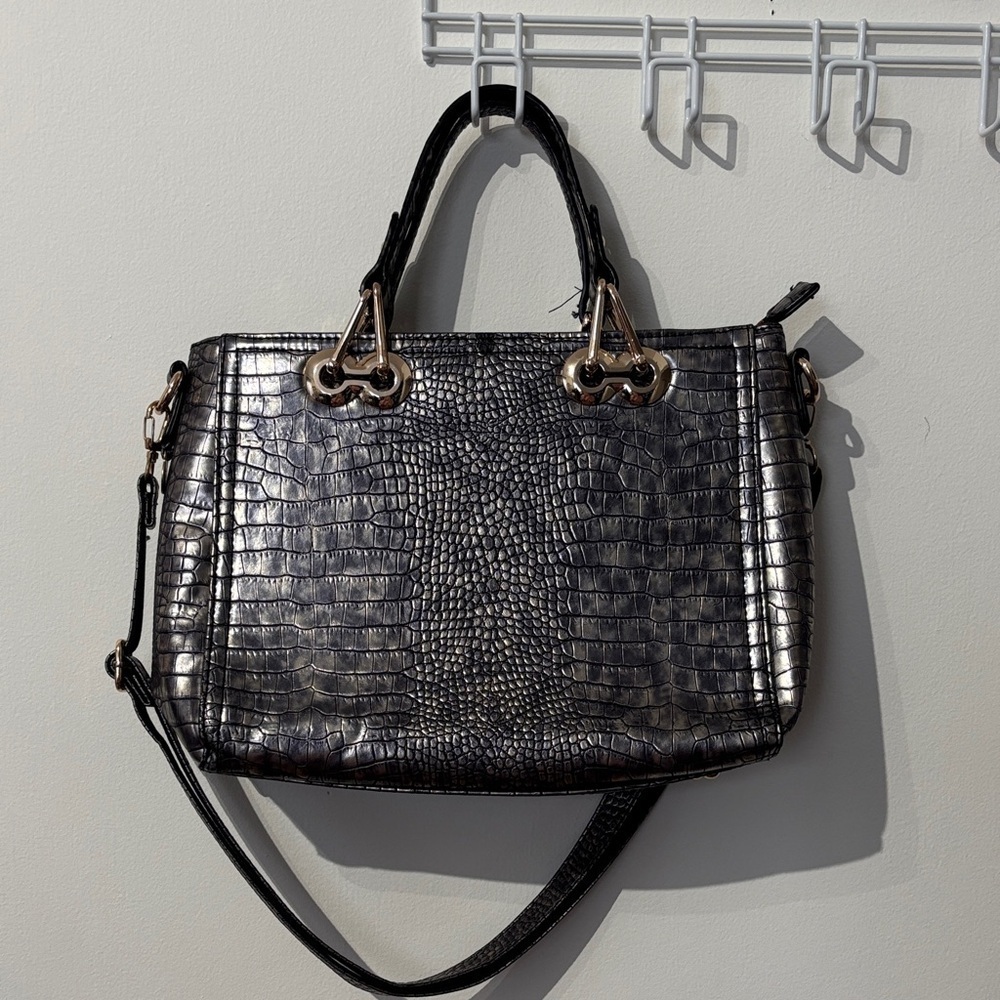 ✨David Jones Chic Black Crocodile-Embossed Satchel